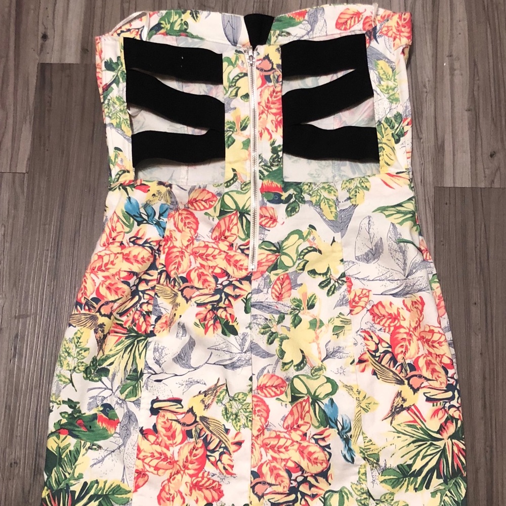 Strapless Dres - Picture 2 of 2